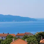 2 Bedroom Beautiful In Apartament *