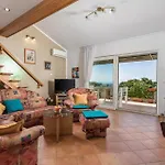 2 Bedroom Beautiful In