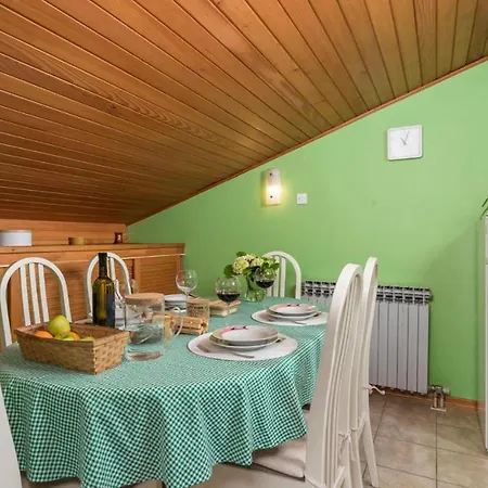 2 Bedroom Beautiful In