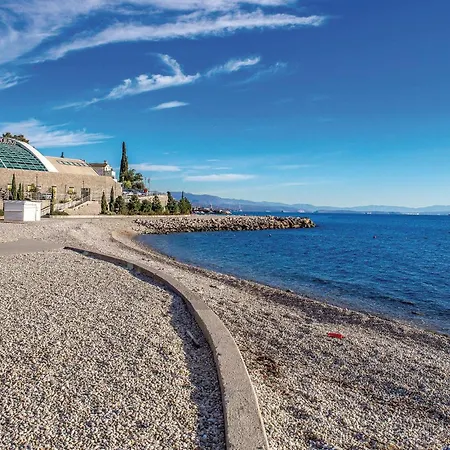 2 Bedroom Beautiful In